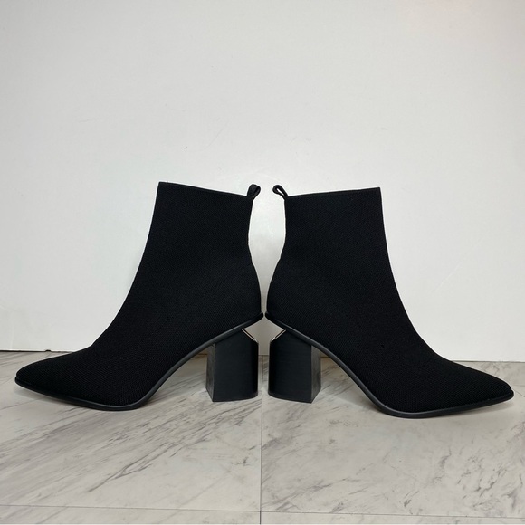 Steven Steve Madden Nikia Pointy Toe Black Bootie 10M - Picture 6 of 13